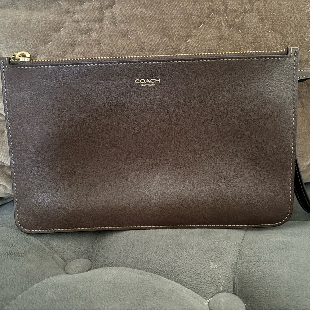 Coach wristlet - Picture 2 of 3